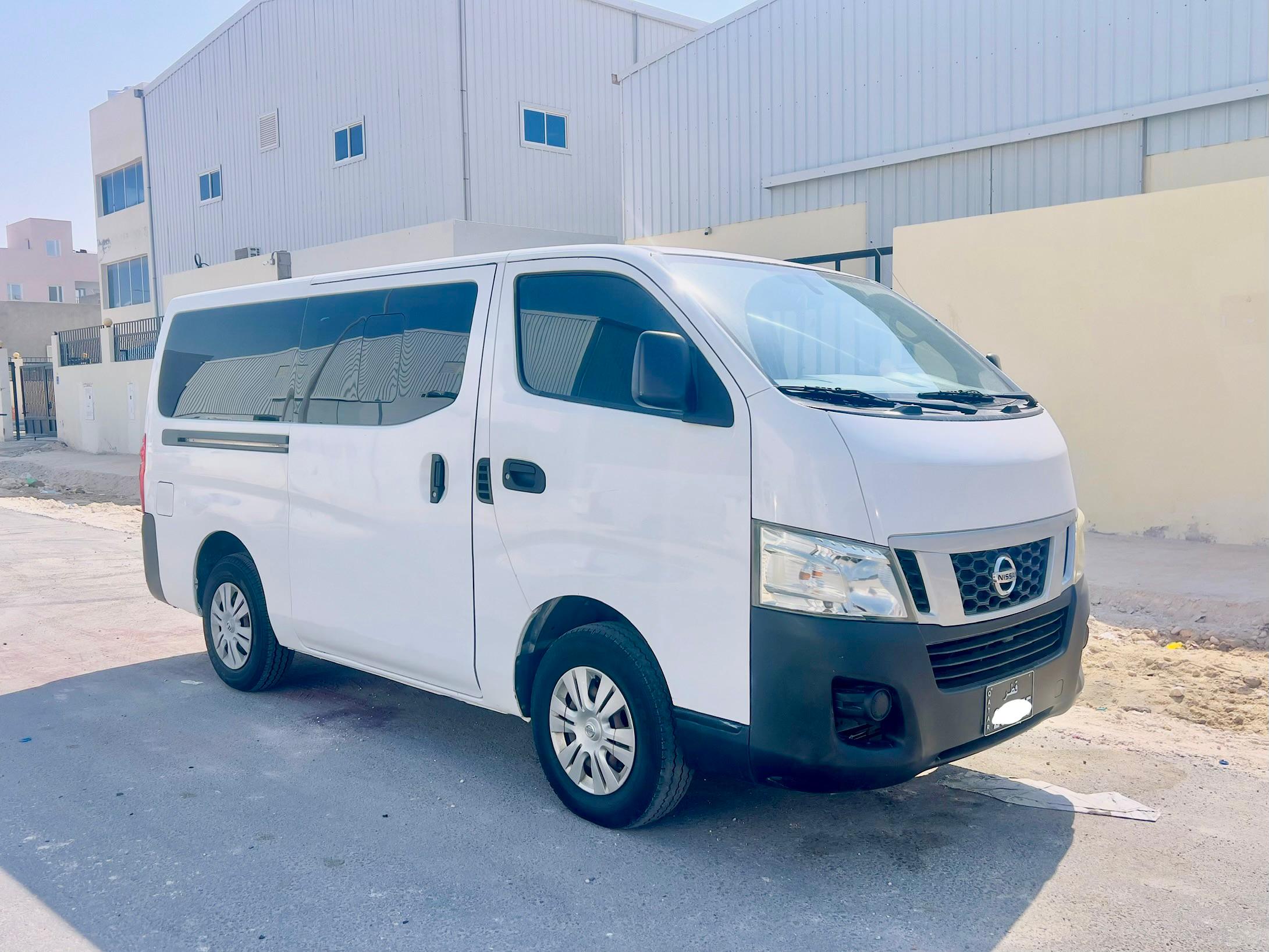 Nissan Urvan  2015